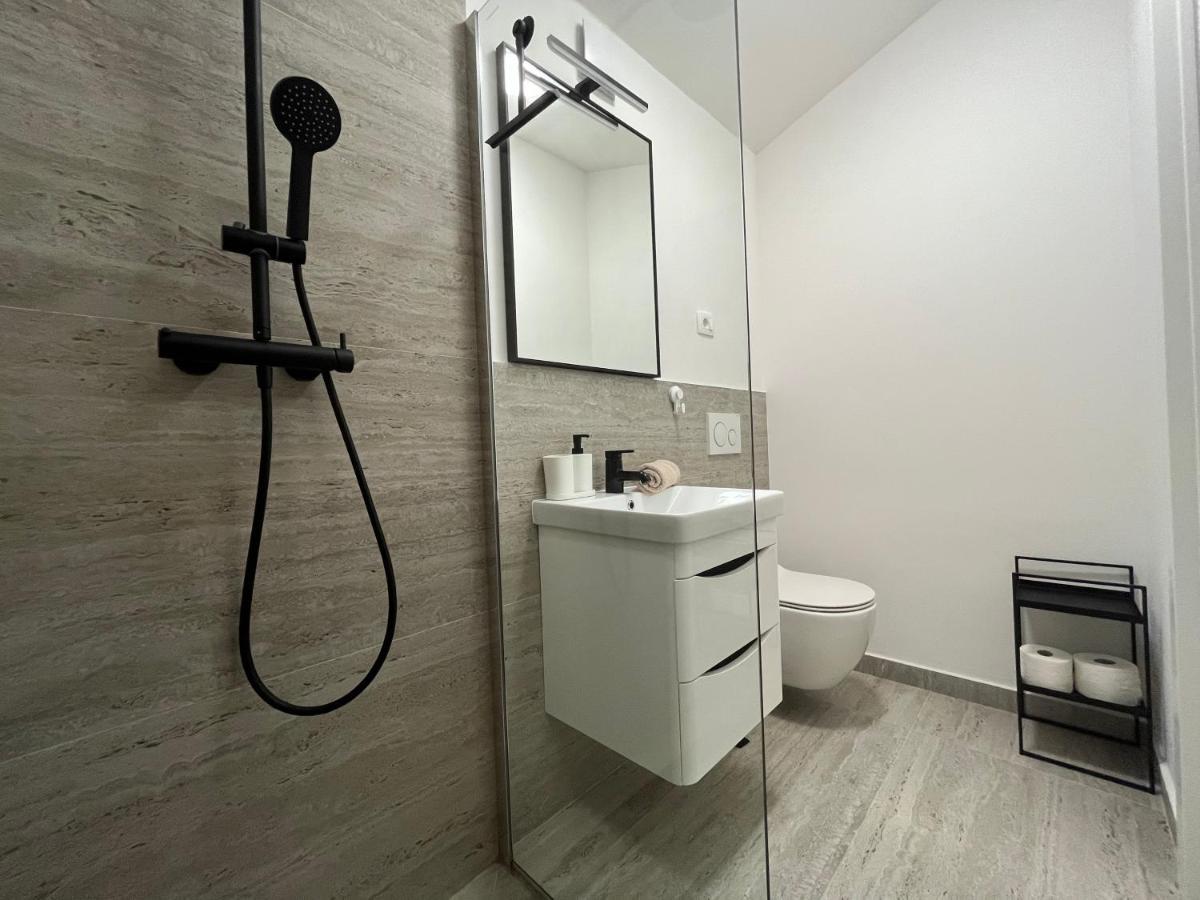 Apartment Cozy&Quiet Rovinj Bagian luar foto