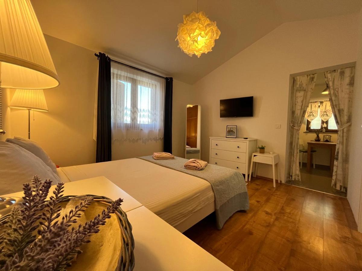 Apartment Cozy&Quiet Rovinj Bagian luar foto